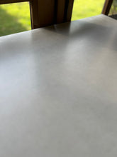 Cargar imagen en el visor de la galería, PORCELANATO 60x60 GRIS CLARO A 10.990 EL M2
